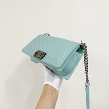 Load image into Gallery viewer, Chanel old medium Tiffany blue caviar chevron boy bag
