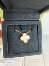 Load image into Gallery viewer, Van Cleef &amp; Arpels 2021 (VCA) 18k gold white mop necklace, vintage Alhambra
