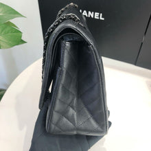 Load image into Gallery viewer, Chanel so black chevron reissue, 28cm
