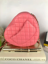 Load image into Gallery viewer, Chanel 22s large cc in love pink lambskin heart bag, gold hdw
