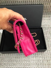 Load image into Gallery viewer, Chanel 22k dark pink caviar woc wallet on chain, full set
