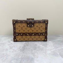 Load image into Gallery viewer, Louis Vuitton petite Malle reverse, gold hdw
