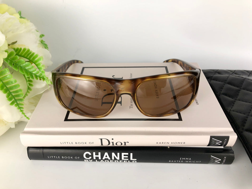 Gucci tortoise sunglasses