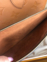 Load image into Gallery viewer, Louis Vuitton cognac neverfull MM
