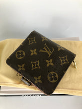 Load image into Gallery viewer, Louis Vuitton vintage monogram wallet
