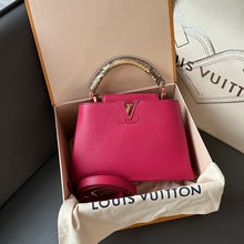 Load image into Gallery viewer, Louis Vuitton capucines BB
