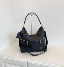 Load image into Gallery viewer, Louis Vuitton melie hobo black
