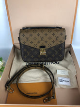 Load image into Gallery viewer, Louis Vuitton Pochette Metis reverse
