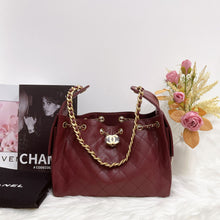 Load image into Gallery viewer, 25A Chanel 25 small in burgundy caviar, aged gold hdw
