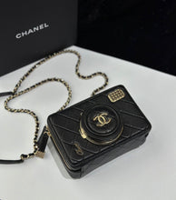 Load image into Gallery viewer, Chanel black lambskin Coco Click bag with light gold hdw
