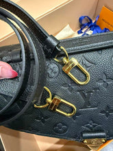 Load image into Gallery viewer, Louis Vuitton black empriente leather Pochette Metis
