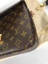 Load image into Gallery viewer, Louis Vuitton Pochette Metis, monogram
