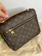 Load image into Gallery viewer, Louis Vuitton monogram pochette metis with strap
