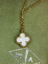 Load image into Gallery viewer, Van Cleef &amp; Arpels 2022 (VCA) 18k gold white mother of pearl necklace, sweet size
