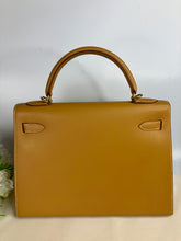 Load image into Gallery viewer, Hermes Kelly 32, stamp square F, Butler leather, gold hdw
