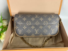 Load image into Gallery viewer, Louis Vuitton Ivy wallet on chain (WOC), glazed monogram, gold hdw
