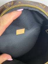 Load image into Gallery viewer, Louis Vuitton original monogram bumbag, gold hdw
