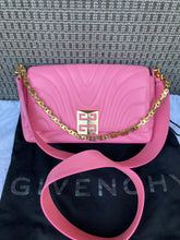 Load image into Gallery viewer, Givenchy pink 4G small quilted leather shoulder bag
