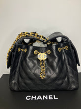 Load image into Gallery viewer, Chanel black caviar small 25 hobo bag, with gold hdw
