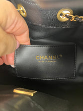 Load image into Gallery viewer, Chanel black caviar small 25 hobo bag, with gold hdw
