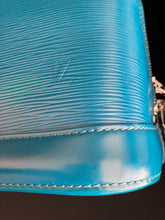Load image into Gallery viewer, Louis Vuitton Alma epi leather, teal with silver hdw
