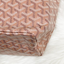 Load image into Gallery viewer, Goyard tote PM size, rare pink colour

