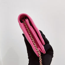 Load image into Gallery viewer, Chanel Barbie pink caviar woc, chip

