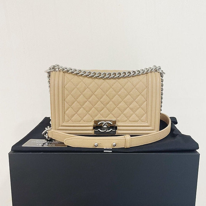 Chanel 28 series beige caviar old medium boy, silver hdw