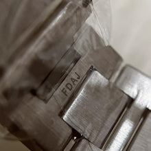 Load image into Gallery viewer, Cartier watch W5200013 with Diamonds 31mm
