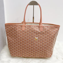 Load image into Gallery viewer, Goyard tote PM size, rare pink colour
