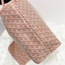 Load image into Gallery viewer, Goyard tote PM size, rare pink colour
