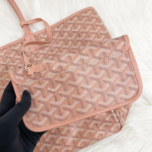 Load image into Gallery viewer, Goyard tote PM size, rare pink colour
