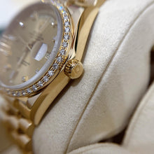 Load image into Gallery viewer, Rare Vintage Rolex Day-Date 18048 36mm 18K Yellow Gold Diamond Champagne Dial Watch
