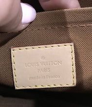 Load image into Gallery viewer, Louis Vuitton multi pochette accessoires khaki
