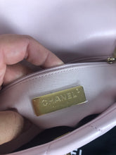 Load image into Gallery viewer, Chanel 19 small light pink lambskin 22p collection
