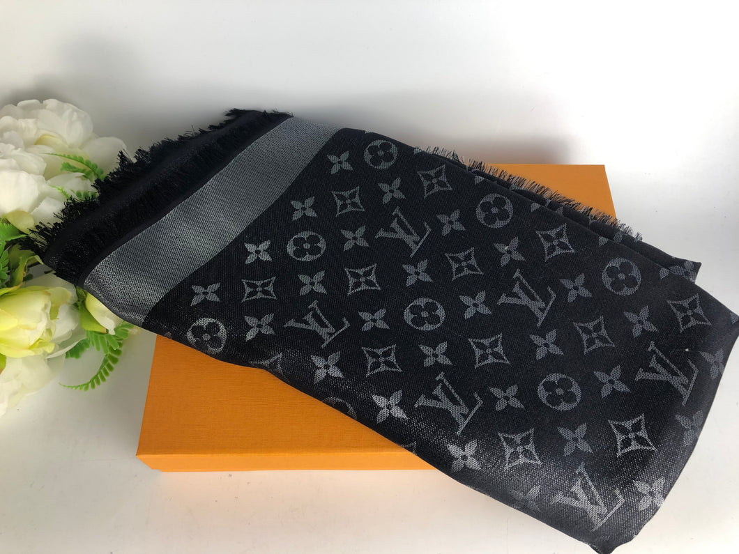 Louis Vuitton black shine shawl, Bnib