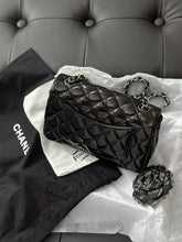 Load image into Gallery viewer, Chanel black patent mini, silver hdw
