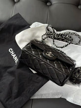 Load image into Gallery viewer, Chanel black patent mini, silver hdw
