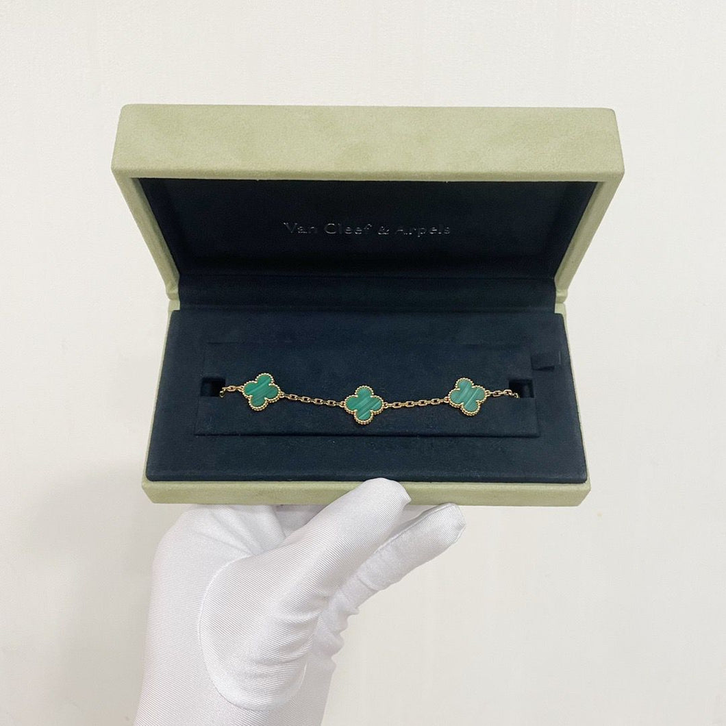 Van Cleef and Arpel green malachite 5 motif bracelet, 18k gold