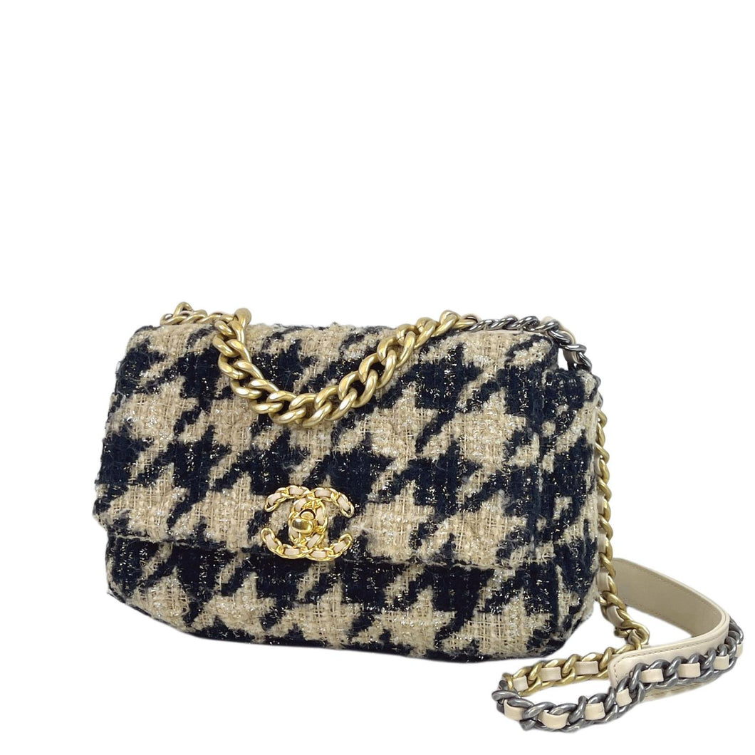 Chanel 19 small houndstooth beige, mixed gold hdw