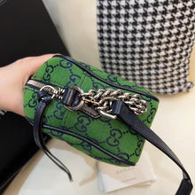 Load image into Gallery viewer, Gucci green marmont crossbody, 24cm
