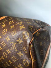 Load image into Gallery viewer, Louis Vuitton vintage keepall 50
