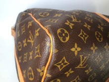 Load image into Gallery viewer, Louis Vuitton vintage keepall 50
