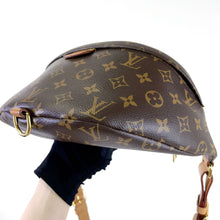 Load image into Gallery viewer, Louis Vuitton monogram bumbag
