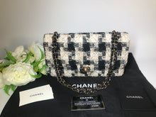 Load image into Gallery viewer, Chanel 24K gold hdw, rare vintage medium tweed
