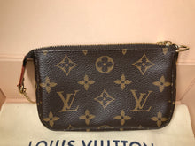 Load image into Gallery viewer, Louis Vuitton mini pochette accessories
