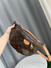 Load image into Gallery viewer, Louis Vuitton monogram bumbag
