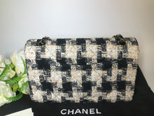 Load image into Gallery viewer, Chanel 24K gold hdw, rare vintage medium tweed
