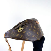 Load image into Gallery viewer, Louis Vuitton monogram bumbag
