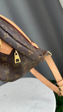 Load image into Gallery viewer, Louis Vuitton monogram bumbag
